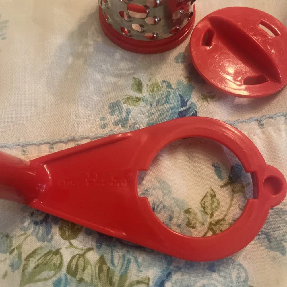 1975 Peanuts Snoopy Sno Cone‎ Maker Ice Shaver, Handle, Locking Cap Parts Only